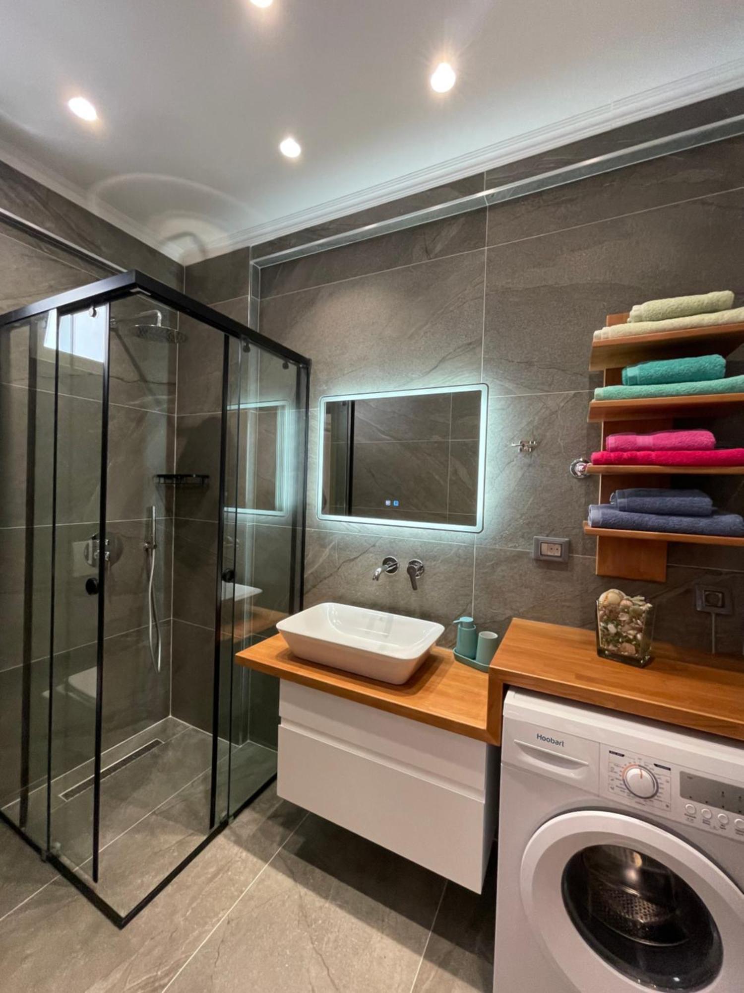 George Apartments Химар Екстериор снимка